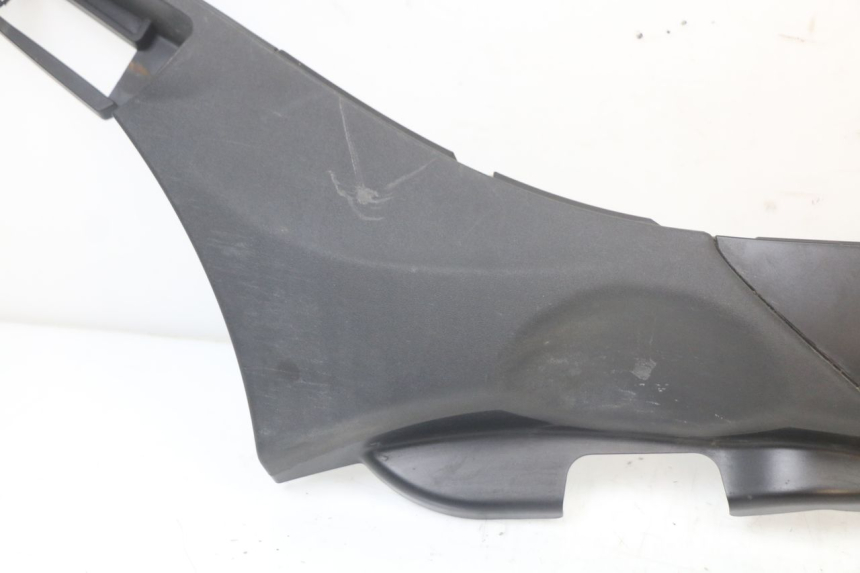 photo de BAJO CARENADO DERECHA PIAGGIO MP3 HPE 350 (2018 - 2020) - Zoom estado de uso