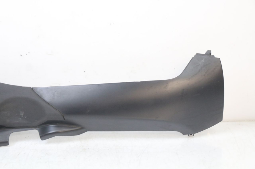 photo de BAJO CARENADO DERECHA PIAGGIO MP3 HPE 350 (2018 - 2020) - Otra perspectiva