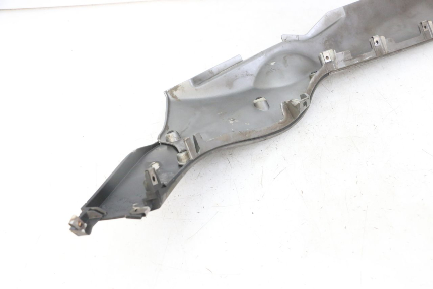 photo de BAJO CARENADO DERECHA PIAGGIO MP3 LT 300 (2010 - 2016) - Recambio usado revisado