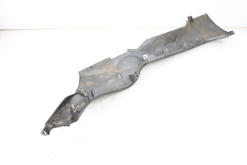 photo de FALDóN LATERAL DERECHO PIAGGIO MP3 500 (2011 - 2015) - Detalle de la pieza