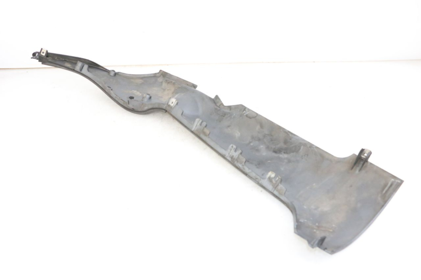 photo de FALDóN LATERAL DERECHO PIAGGIO MP3 500 (2011 - 2015) - Zoom estado de uso