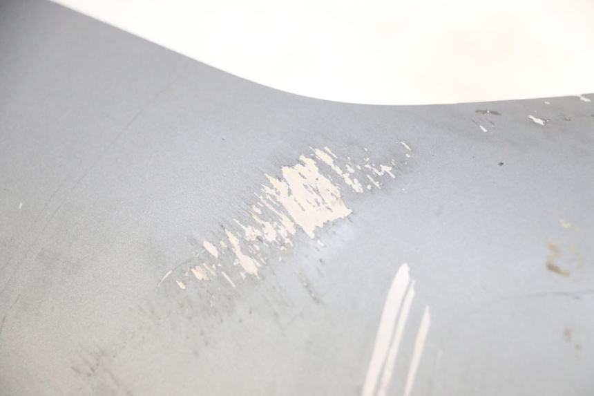 photo de BAJO CARENADO DERECHA PIAGGIO MP3 500 (2016 - 2018) - Estado de la superficie y material