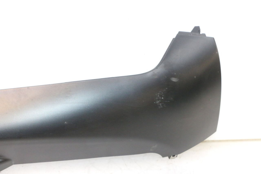 photo de BAJO CARENADO DERECHA PIAGGIO MP3 500 (2016 - 2018) - Vista general del producto