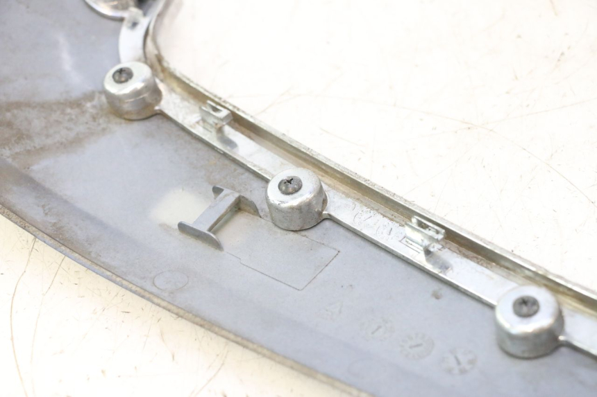 photo de BAJO CARENADO DERECHA KYMCO LIKE 4T 50 (2019 - 2025) - Primer plano técnico