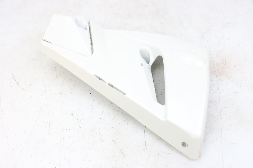 photo de BAJO CARENADO DERECHA MOTO GUZZI NORGE 8V GT 1200 (2011 - 2016) - Detalle de la pieza