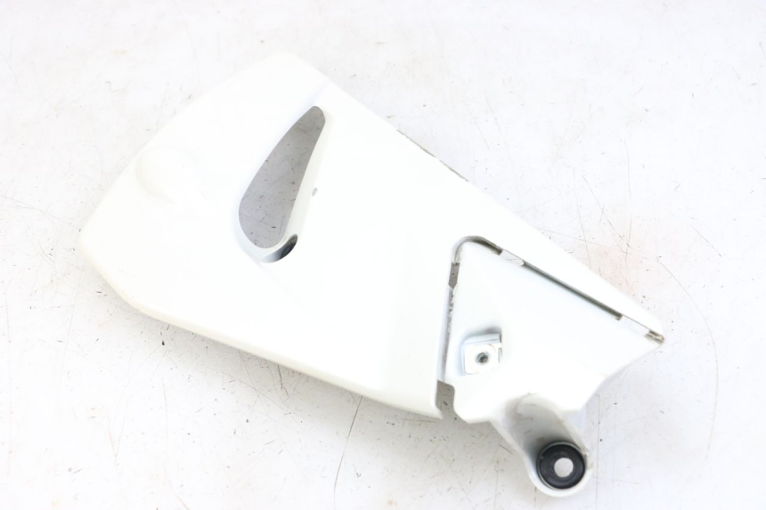 photo de BAJO CARENADO DERECHA MOTO GUZZI NORGE 8V GT 1200 (2011 - 2016) - Vista general del producto