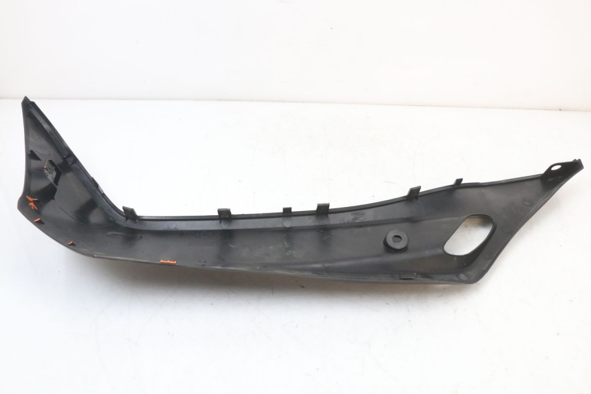 photo de BAJO CARENADO DERECHA HONDA PCX (JF28) 125 (2009 - 2011) - Estado de la superficie y material
