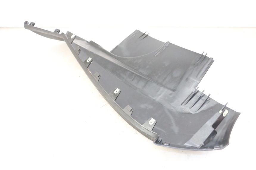 photo de BAJO CARENADO DERECHA PEUGEOT SATELIS 125 (2013 - 2018) - Zoom estado de uso