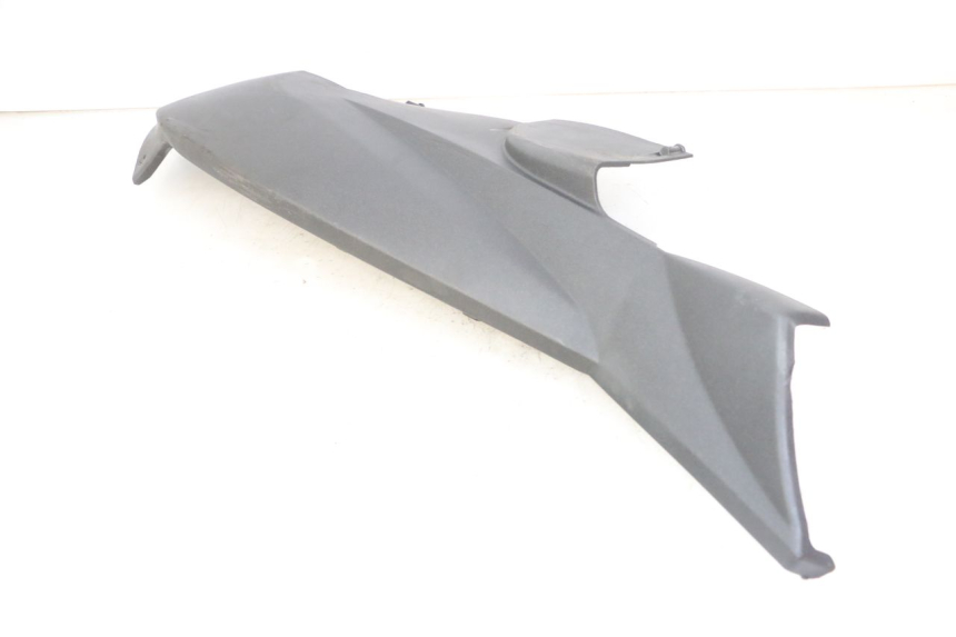 photo de BAJO CARENADO DERECHA PEUGEOT SATELIS 125 (2013 - 2018) - Primer plano técnico