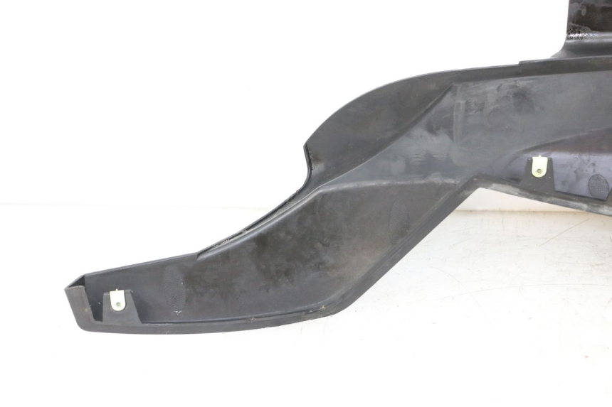 photo de BAJO CARENADO DERECHA PEUGEOT SATELIS COMPRESSOR K15 125 (2006 - 2009) - Primer plano técnico