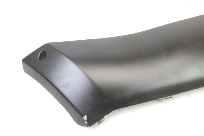 photo de BAJO CARENADO DERECHA PEUGEOT STREETZONE I 2T 50 (2018 - 2020) - Detalle de la pieza