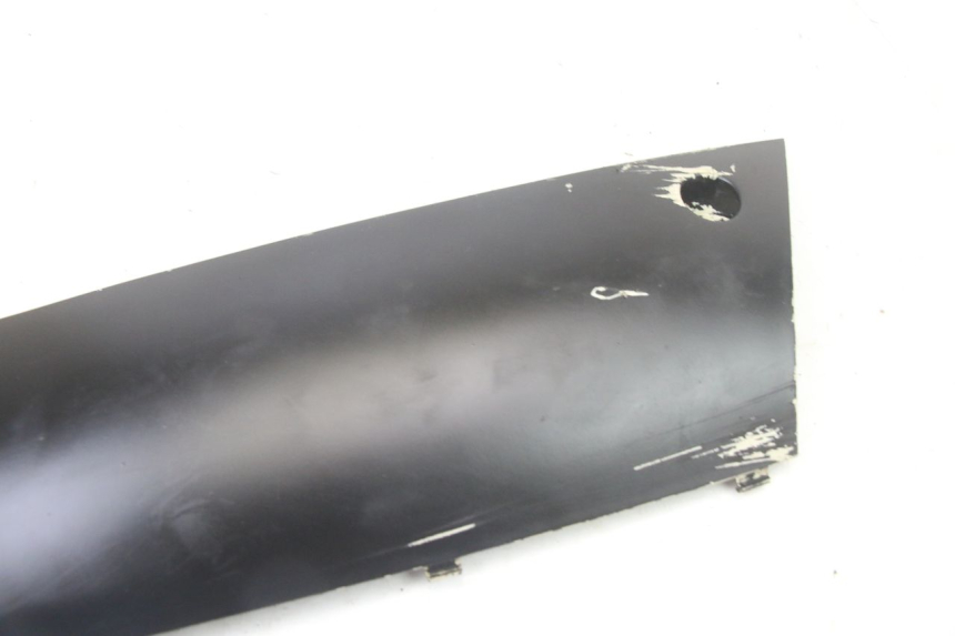 photo de BAJO CARENADO DERECHA PEUGEOT STREETZONE I 2T 50 (2018 - 2020) - Zoom estado de uso