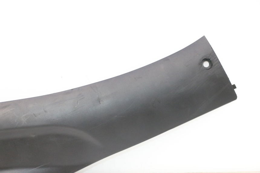 photo de FALDóN LATERAL DERECHO TNT MOTOR ROMA 10' 2T 50 (2011 - 2018) - Características distintivas
