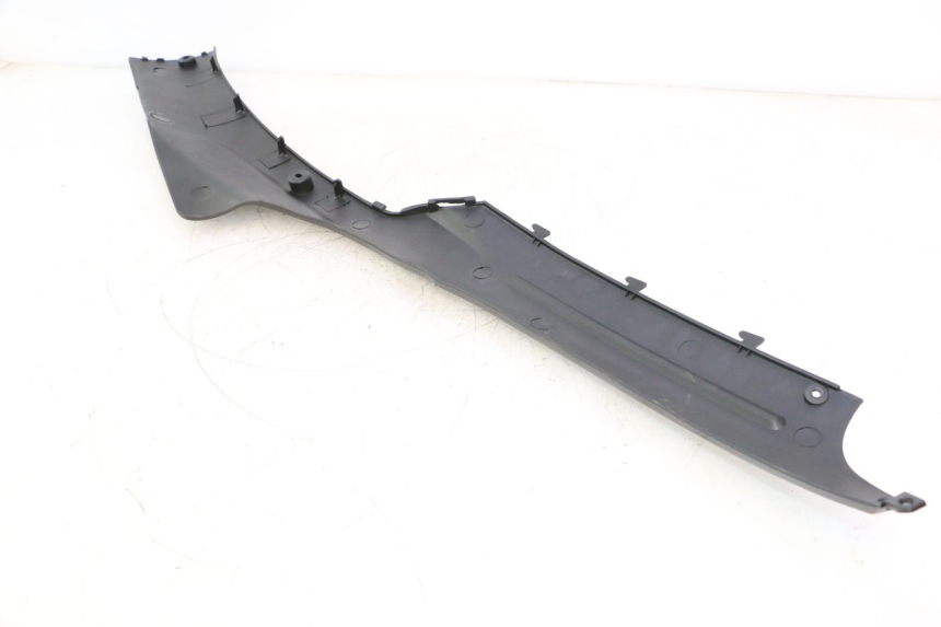 photo de FALDóN LATERAL DERECHO TNT MOTOR ROMA 10' 2T 50 (2011 - 2018) - Primer plano técnico