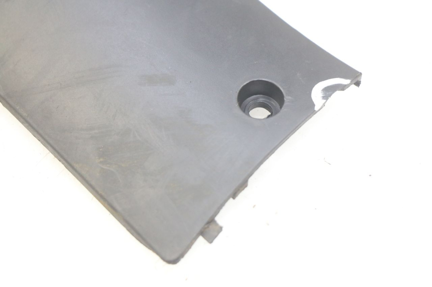 photo de FALDóN LATERAL DERECHO TNT MOTOR ROMA 10' 4T 50 (2019 - 2022) - Detalle de la pieza