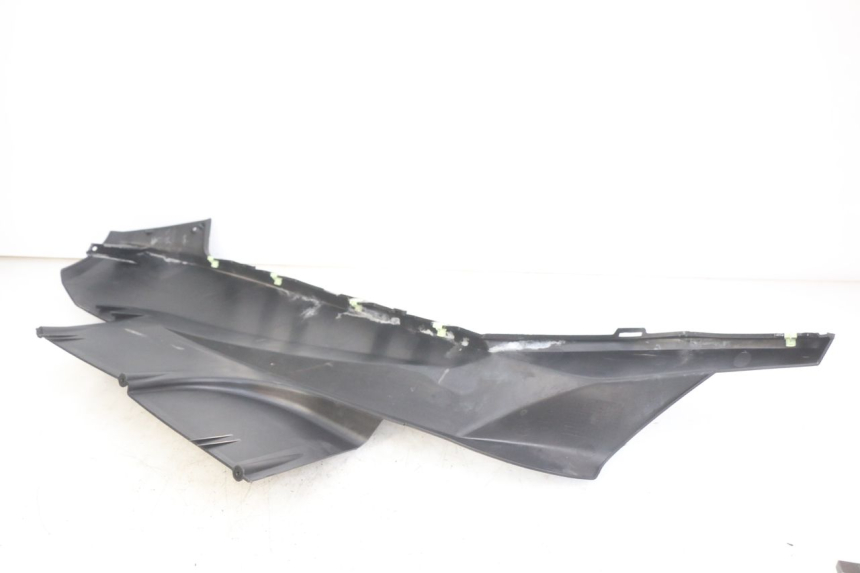 photo de FALDóN LATERAL DERECHO PEUGEOT SATELIS 125 (2006 - 2009) - Otra perspectiva