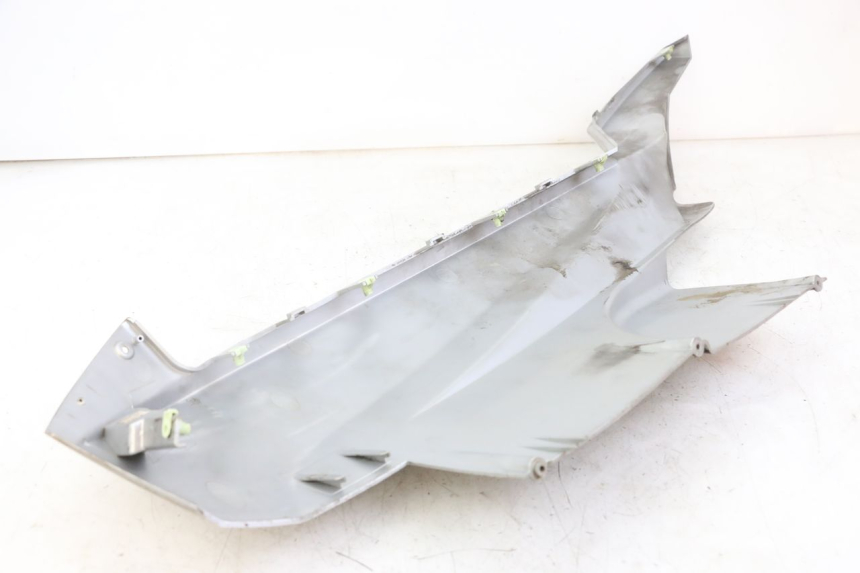 photo de BAJO CARENADO DERECHA PEUGEOT SATELIS 125 (2010 - 2012) - Otra perspectiva