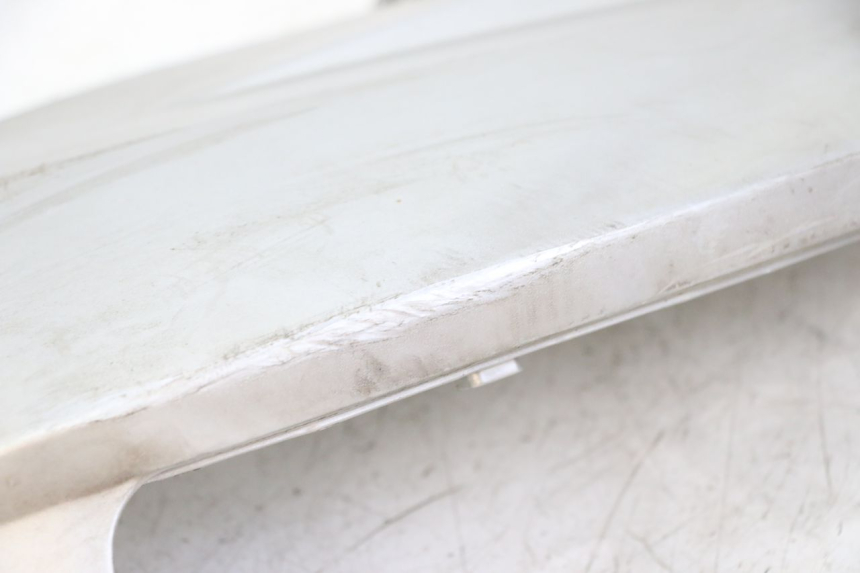 photo de BAJO CARENADO DERECHA PEUGEOT SATELIS 125 (2010 - 2012) - Detalles de los puntos de fijación