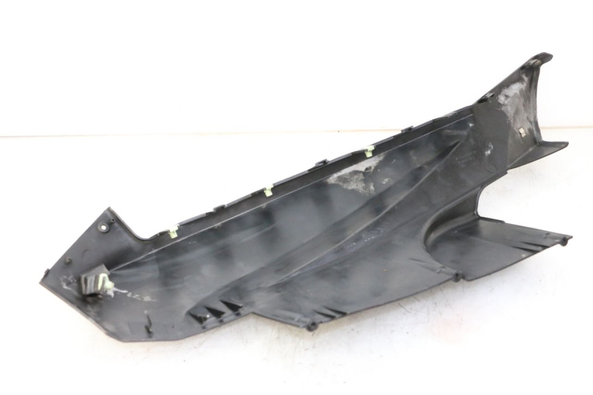 photo de BAJO CARENADO DERECHA PEUGEOT SATELIS 125 (2013 - 2018) - Otra perspectiva