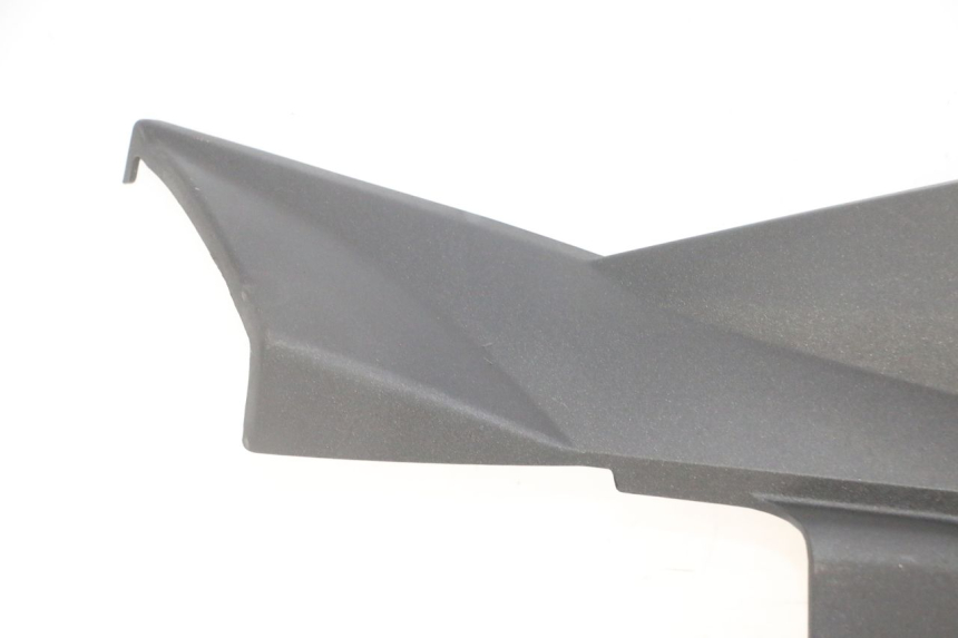 photo de BAJO CARENADO DERECHA PEUGEOT SATELIS 125 (2013 - 2018) - Primer plano de alta resolución