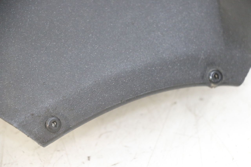 photo de BAJO CARENADO DERECHA PEUGEOT SATELIS 125 (2013 - 2018) - Primer plano técnico