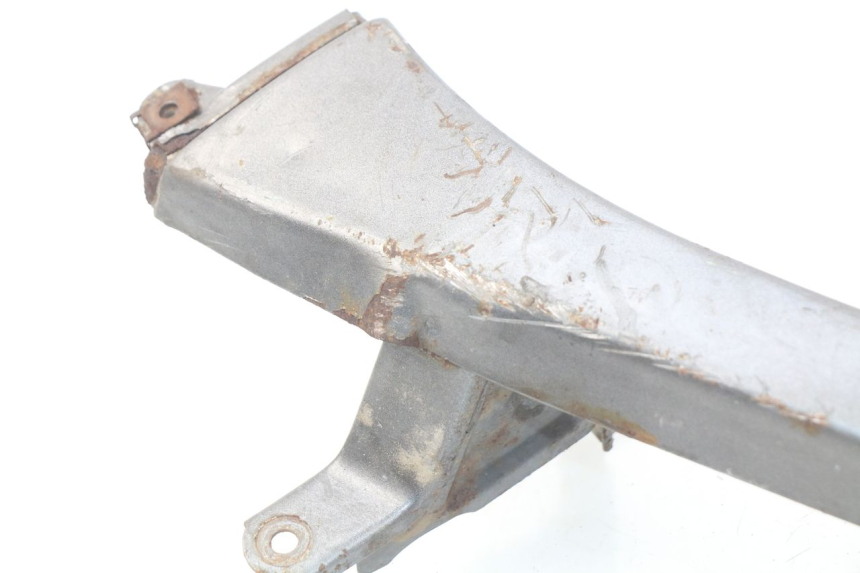 photo de BAJO CARENADO DERECHA PEUGEOT SC 50 (1988 - 1992) - Detalles de los puntos de fijación