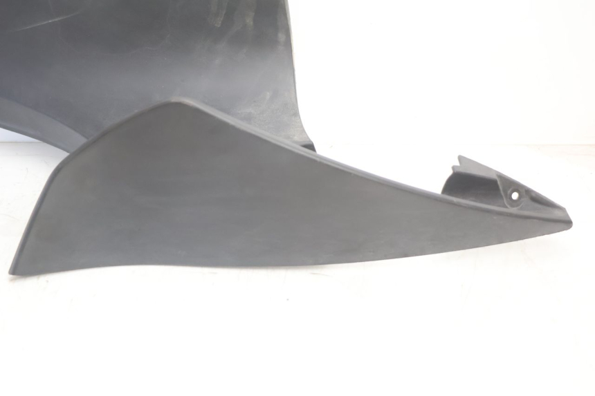 photo de BAJO CARENADO DERECHA CAN-AM SPYDER RS 1000 (2008 - 2012) - Primer plano técnico