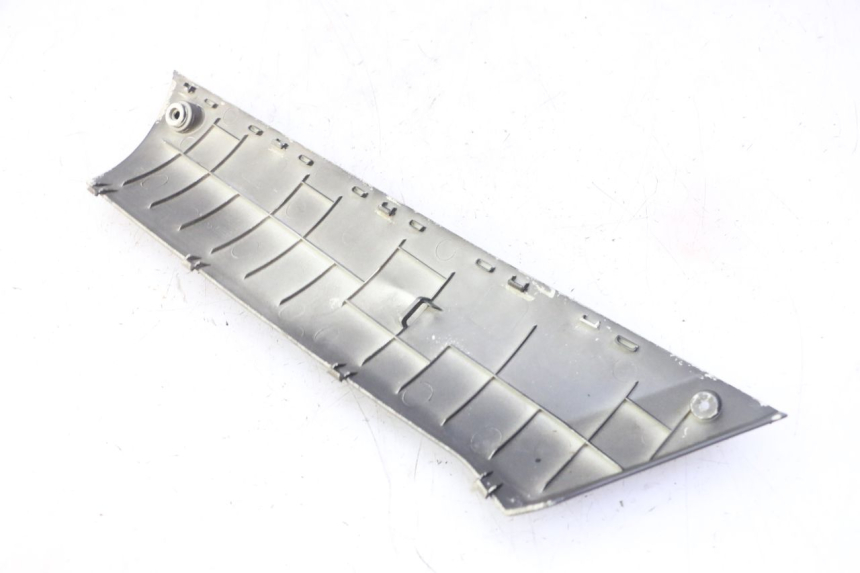 photo de BAJO CARENADO DERECHA PEUGEOT STREETZONE I NAKED 2T 50 (2018 - 2020) - Zoom estado de uso