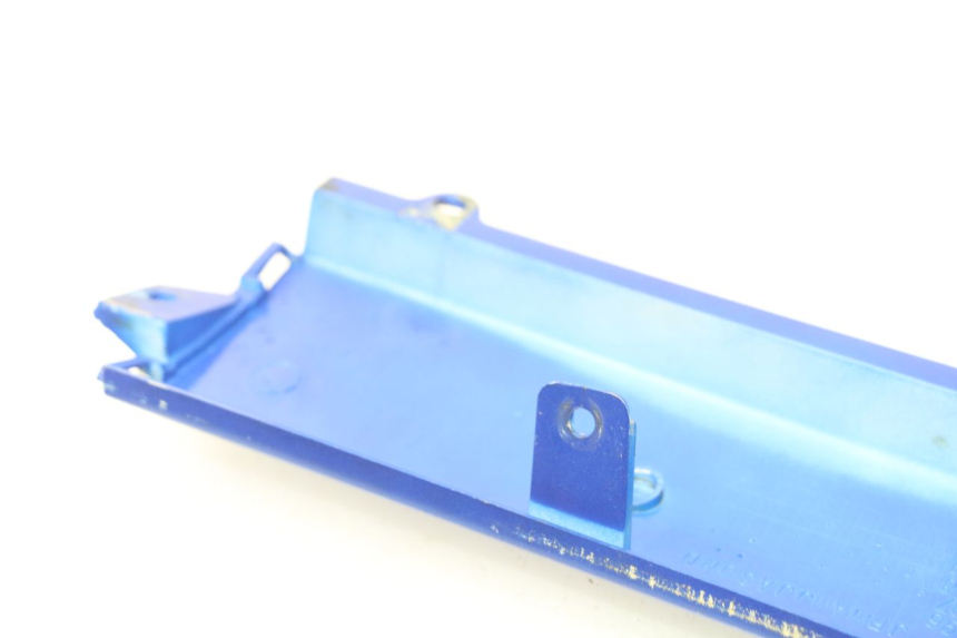 photo de BAJO CARENADO DERECHA PEUGEOT SV 50 (1992 - 2004) - Primer plano técnico