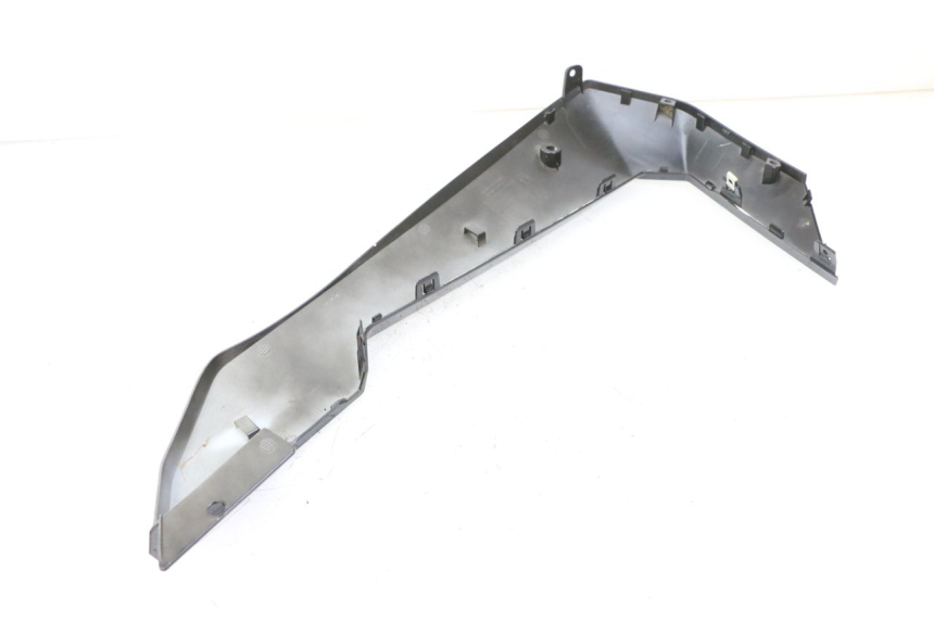 photo de BAJO CARENADO DERECHA PEUGEOT TWEET 4T 50 (2023 - 2025) - Detalle de la pieza