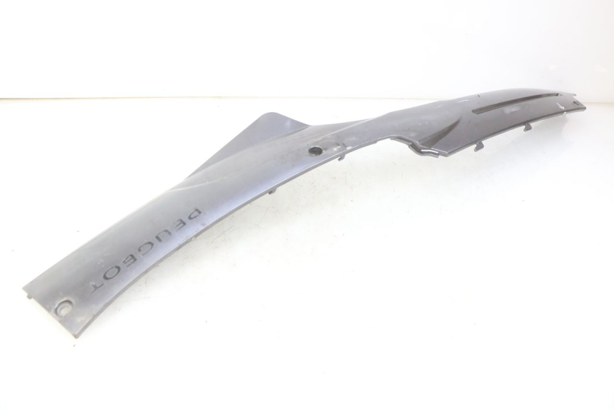 photo de FALDóN LATERAL DERECHO PEUGEOT V-CLIC VCLIC 50 (2007 - 2013) - Primer plano técnico