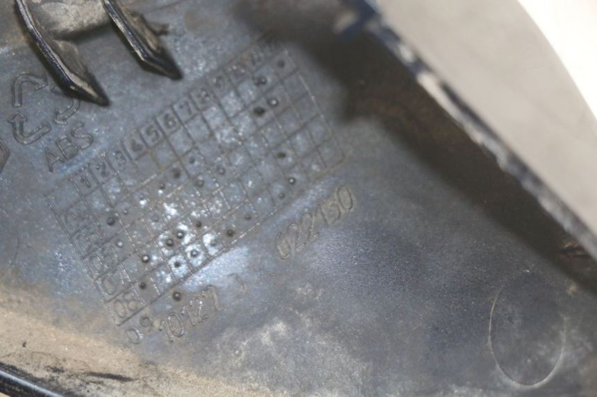 photo de FALDóN DERECHO PIAGGIO VESPA LXV 125 (2006 - 2009) - Detalle de la pieza