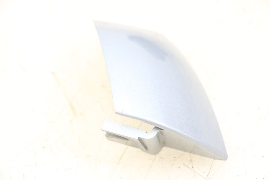 photo de BAJO CARENADO DERECHA PIAGGIO VESPA PRIMAVERA 4T 50 (2021 - 2024) - Detalle de la pieza