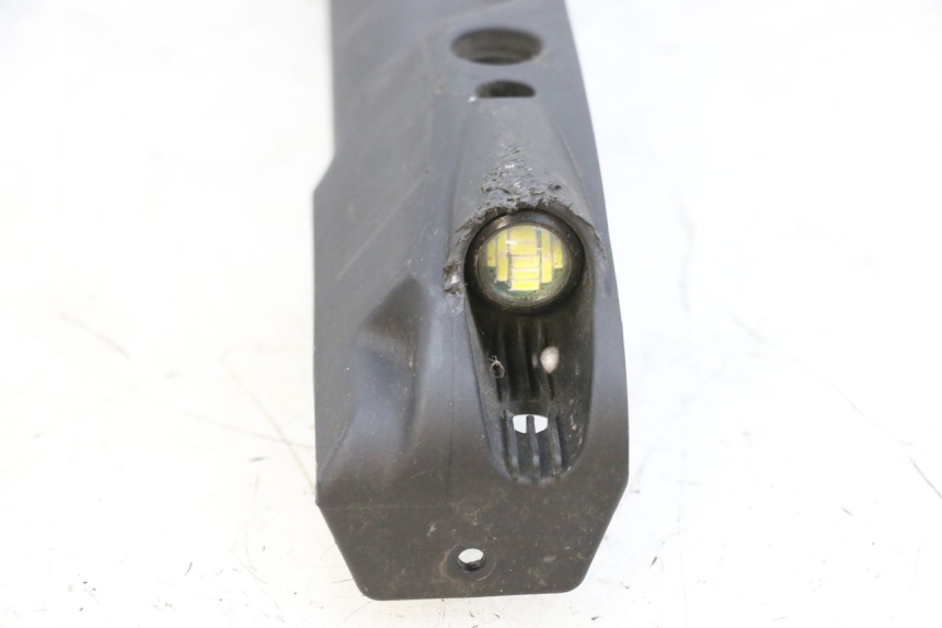 photo de BAJO DE CAJA DERECHO DUALTRON VICTOR LIMITED 1 - Zoom estado de uso