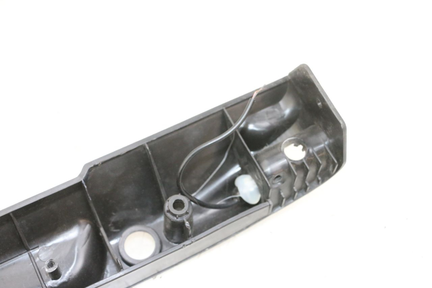 photo de BAJO DE CAJA DERECHO DUALTRON VICTOR LIMITED 1 - Primer plano técnico