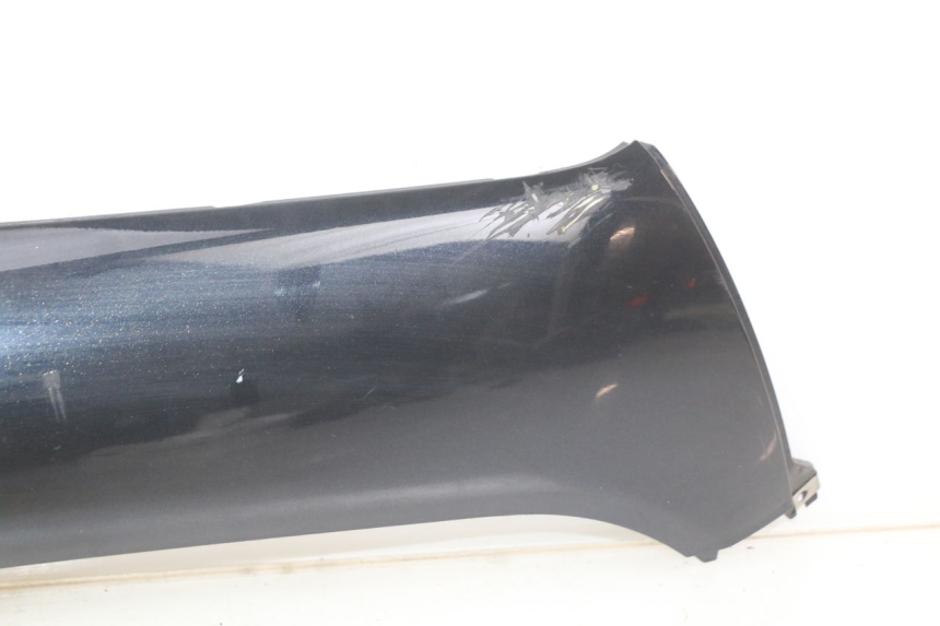 photo de FALDóN LATERAL DERECHO PIAGGIO X8 125 (2004 - 2007) - Otra vista del artículo