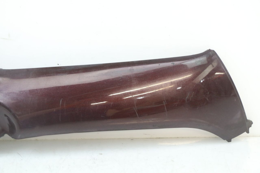 photo de FALDóN LATERAL DERECHO PIAGGIO X8 125 (2004 - 2007) - Otra perspectiva