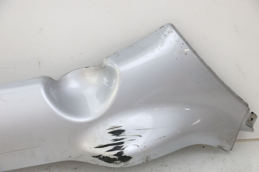 photo de FALDóN LATERAL DERECHO PIAGGIO X8 125 (2004 - 2007) - Recambio usado revisado