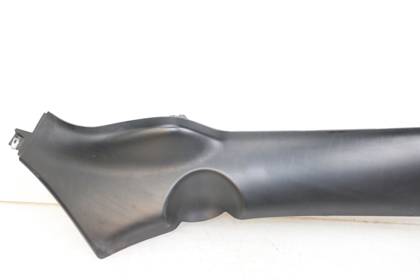 photo de FALDóN LATERAL DERECHO PIAGGIO XEVO - X EVO 125 (2007 - 2017) - Vista general del producto