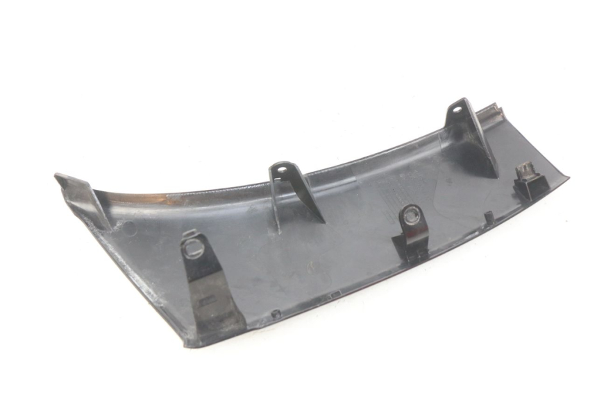 photo de BAJO CARENADO DERECHA YAMAHA XP T-MAX TMAX ABS 530 (2012 - 2015) - Primer plano técnico