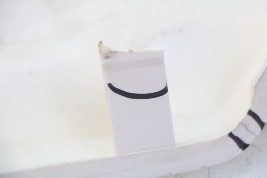 photo de FALDONES PEUGEOT E-VIVACITY 1 (2012 - 2018) - Detalles de los puntos de fijación