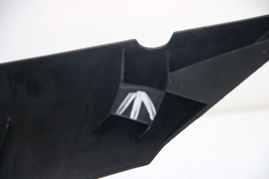 photo de BAJO DEL CHASIS YAMAHA D'ELIGHT DELIGHT 125 (2017 - 2020) - Detalle de la pieza