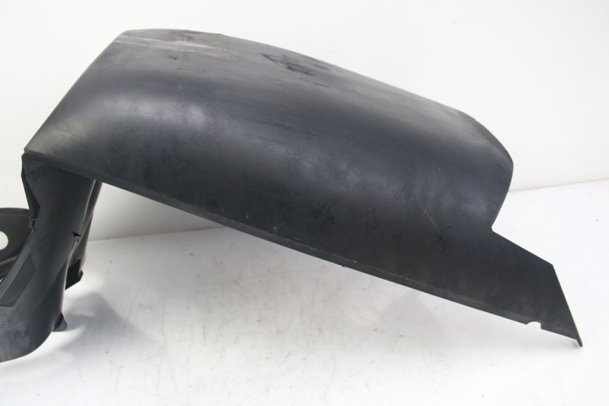 photo de BAJO DEL CHASIS YAMAHA D'ELIGHT DELIGHT 125 (2017 - 2020) - Primer plano técnico