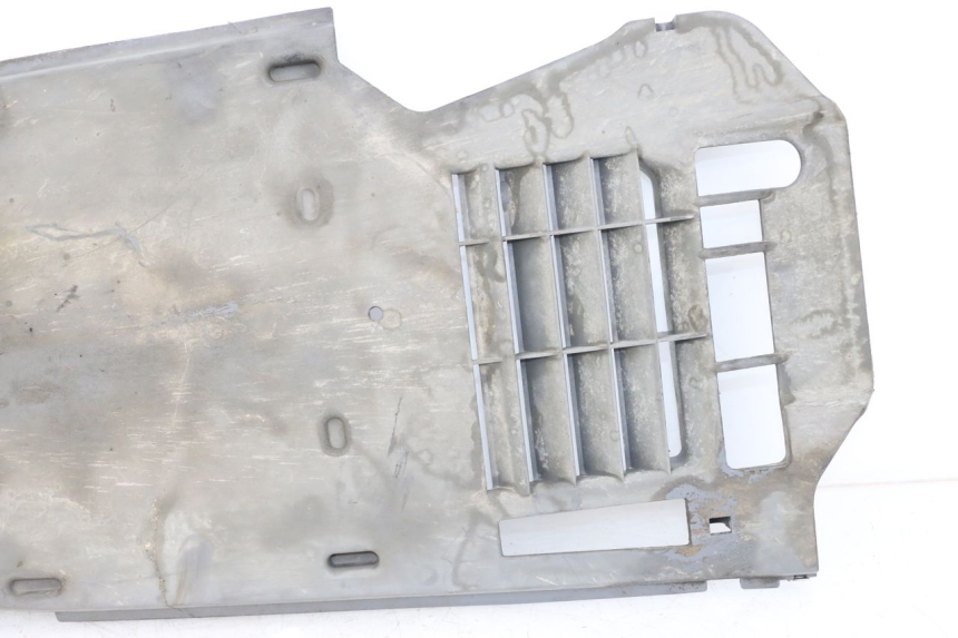 photo de BAJO CARENADO HONDA FES PANTHEON 2T 125 (1998 - 2002) - Primer plano técnico