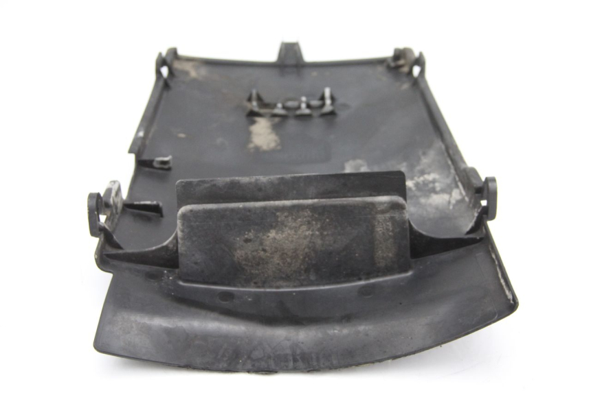 photo de BAJO DEL CHASIS HONDA FES PANTHEON 125 (2003 - 2007) - Primer plano técnico