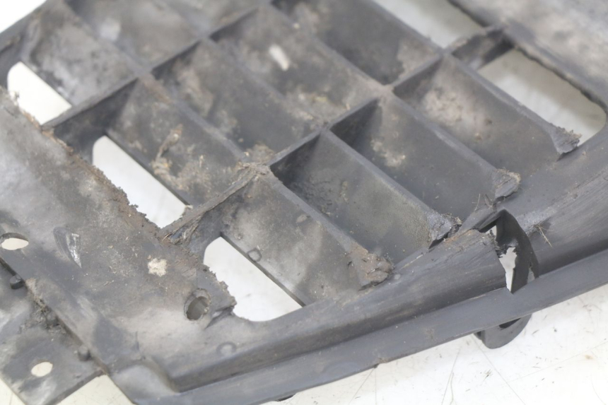 photo de BAJO DEL CHASIS HONDA FJS SILVERWING SILVER WING 400 (2009 - 2016) - Otra perspectiva