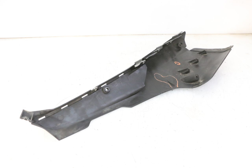 photo de BAJO CARENADO IZQUIERDA QUADRO 4 4D 350 (2015 - 2018) - Vista general del producto