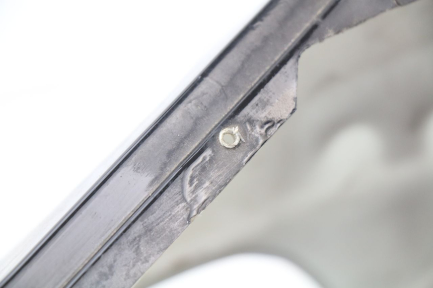 photo de FALDóN IZQUIERDO JONWAY AZTRAL 125 (2008 - 2017) - Primer plano técnico