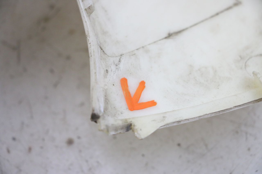 photo de FALDóN IZQUIERDO JONWAY AZTRAL 125 (2008 - 2017) - Detalle de la pieza