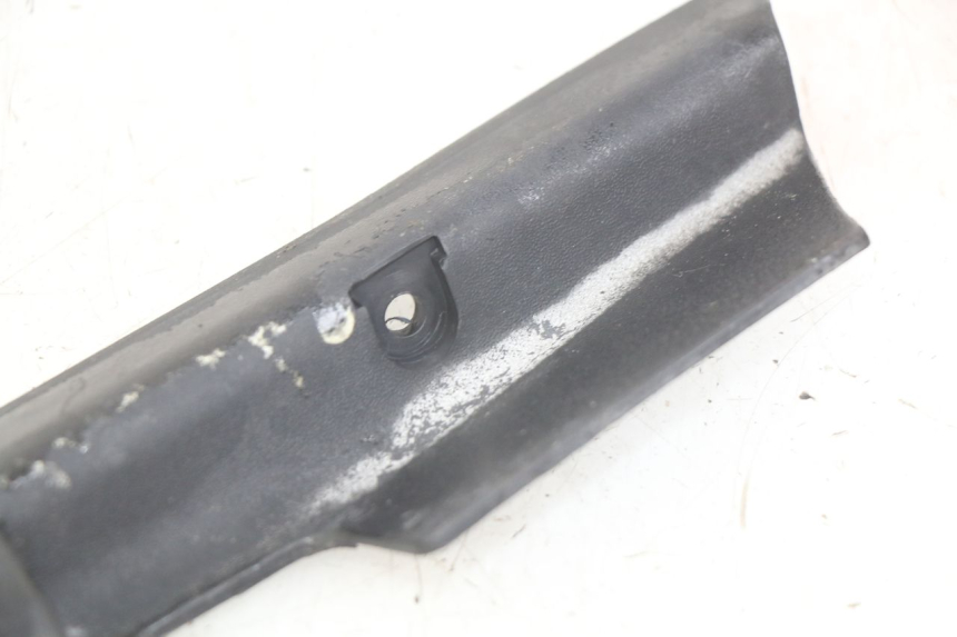 photo de BAJO DE CAJA IZQUIERDA PGO BIG MAX 50 (2001 - 2009) - Otra perspectiva